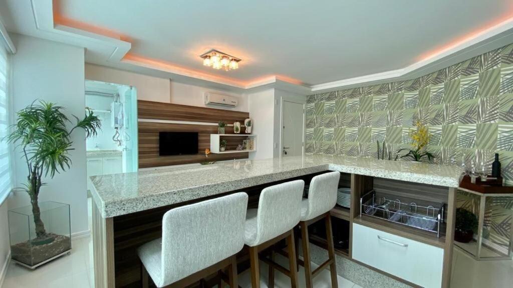 Apartamento para 5 pessoas na Praia de 4 ilhas. Bombinhas Exterior foto