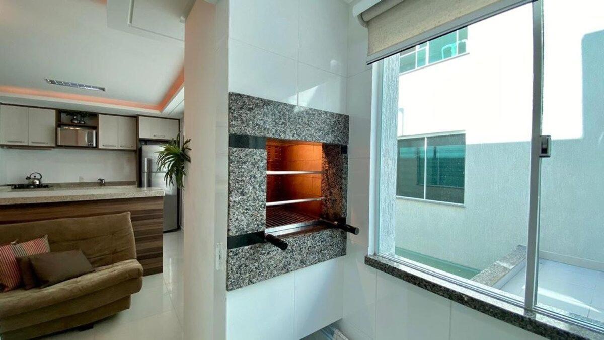 Apartamento para 5 pessoas na Praia de 4 ilhas. Bombinhas Exterior foto