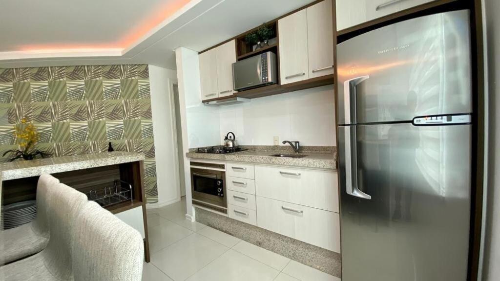 Apartamento para 5 pessoas na Praia de 4 ilhas. Bombinhas Exterior foto