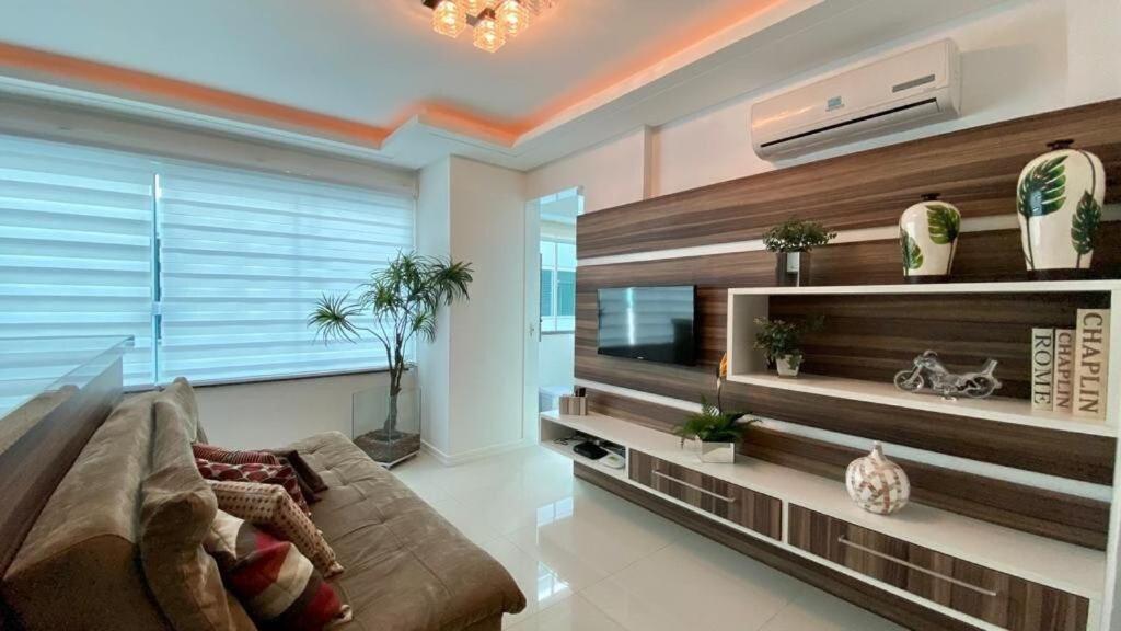Apartamento para 5 pessoas na Praia de 4 ilhas. Bombinhas Exterior foto