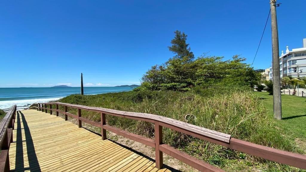 Apartamento para 5 pessoas na Praia de 4 ilhas. Bombinhas Exterior foto