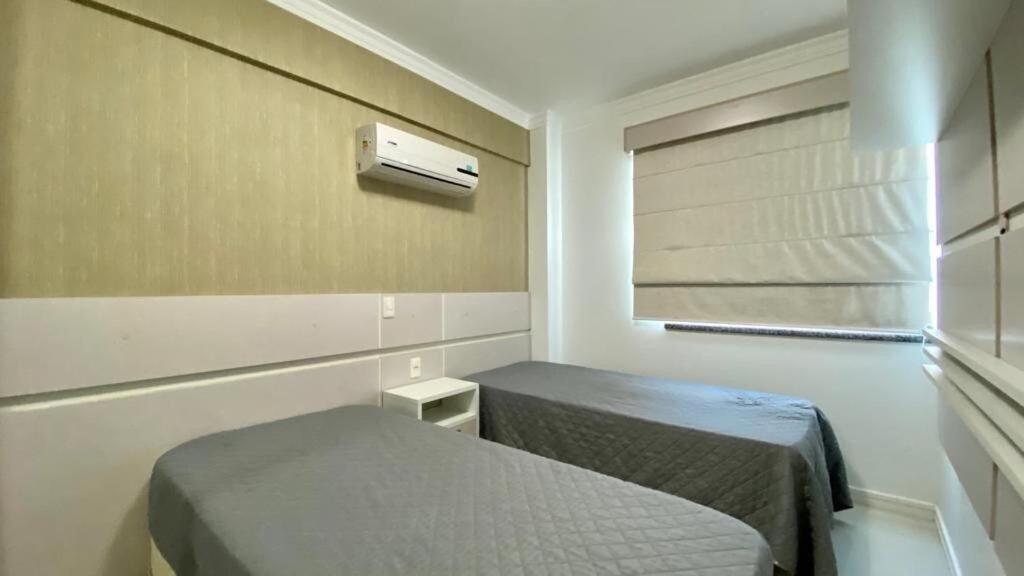 Apartamento para 5 pessoas na Praia de 4 ilhas. Bombinhas Exterior foto
